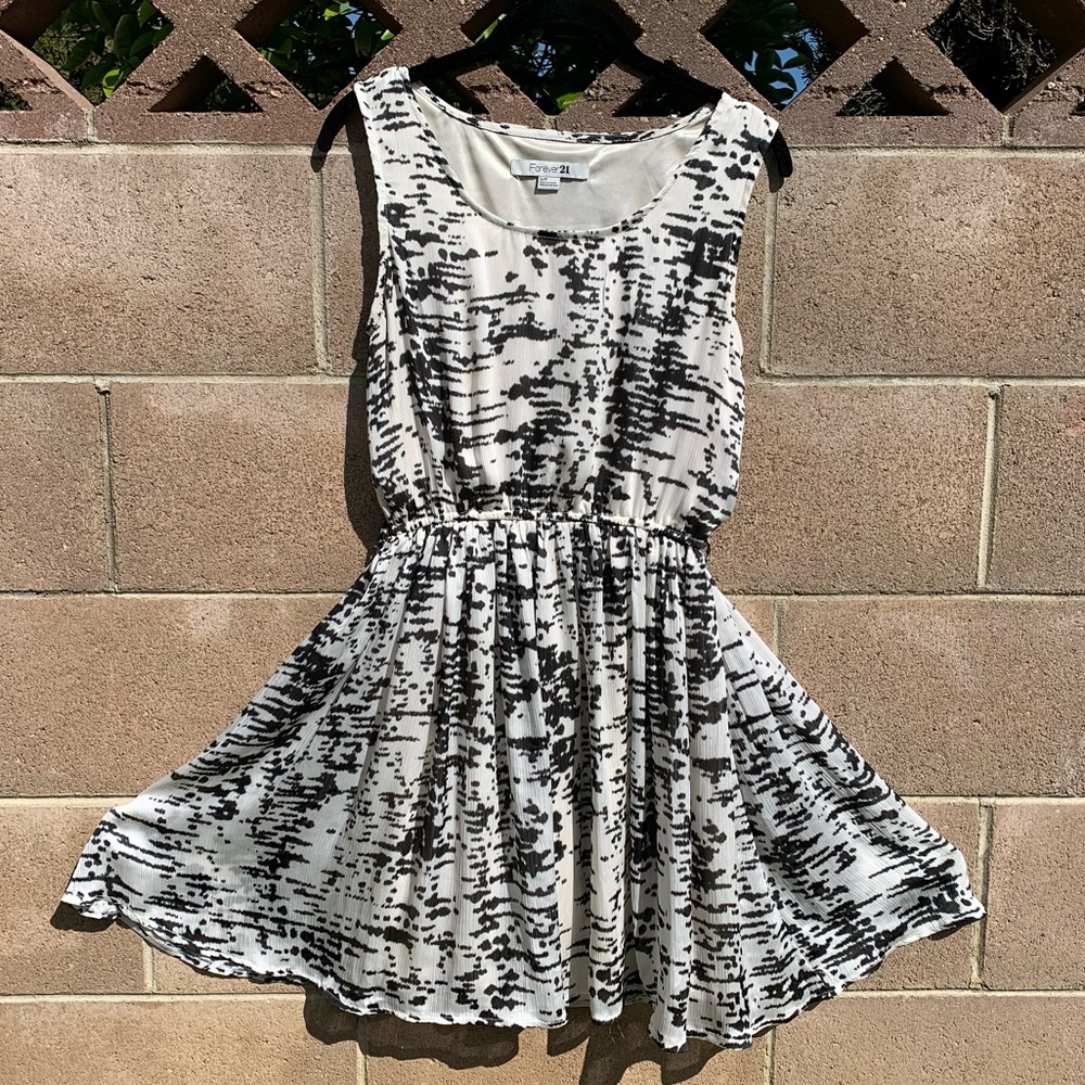 Forever 21 Black & White Dress